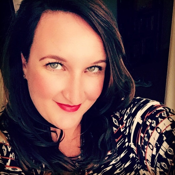 Meet The Posher | Nicole @purdy_peach - Picture 2 of 3